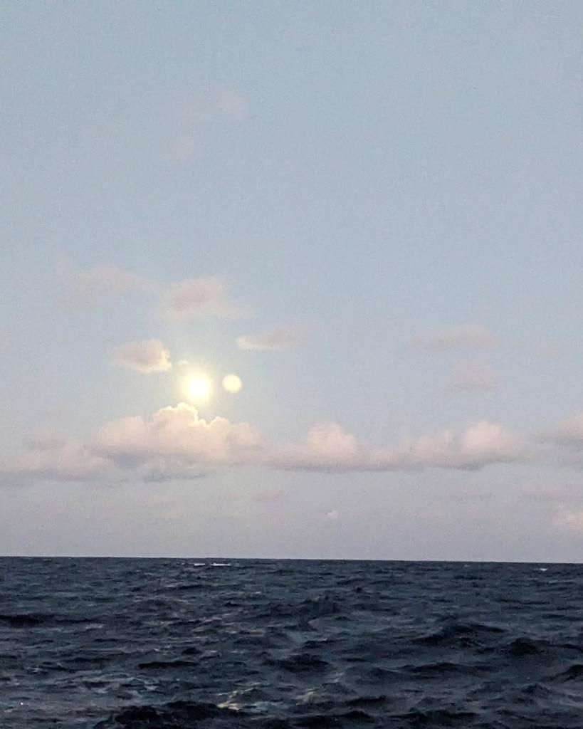 Pozorování měsíce